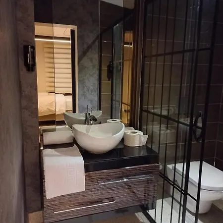Konukevi Sari Koesk İstanbul