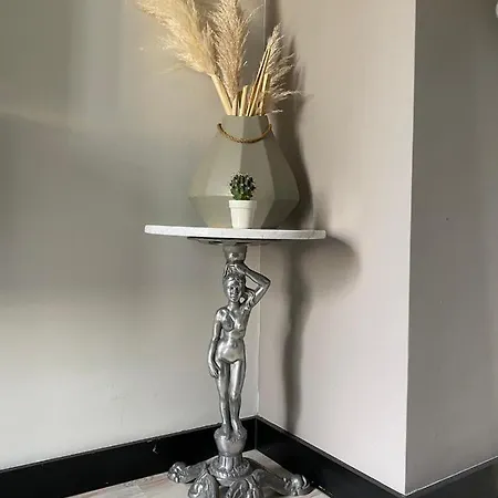 Sari Koesk Istanbul